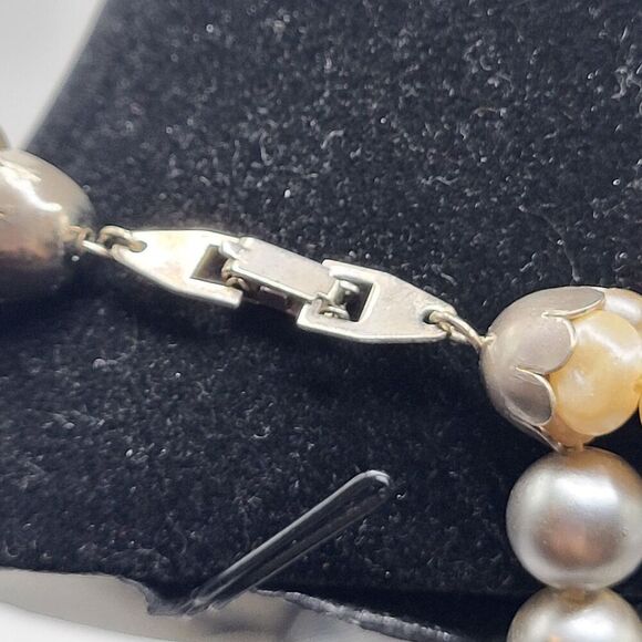 Chunky Bohemian Multicolor Simulated Pearl Necklace 32in - Picture 4 of 5